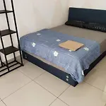 Oug Parklane - Cozy Urban Lifestyle Apartment